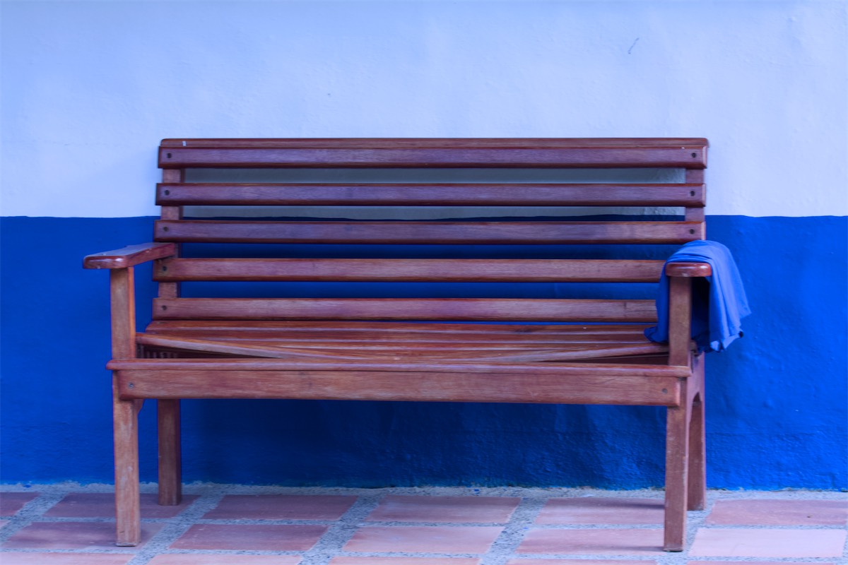 bench.jpg